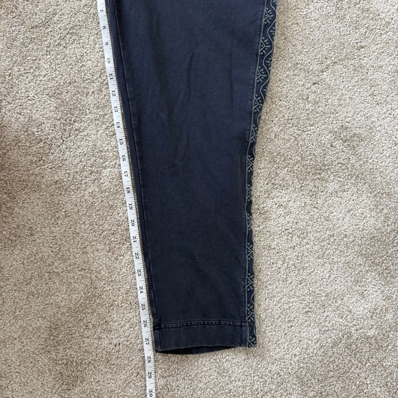 J. Jill Knit Jogger Pants Size Medium Navy Floral Embroidered Drawstring Sweats - Picture 11 of 11